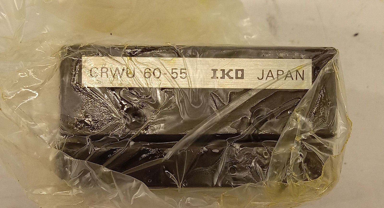 1 NEW IKO CRWU60-55 CROSS LINEAR TABLE BEARING NIB ***MAKE OFFER***