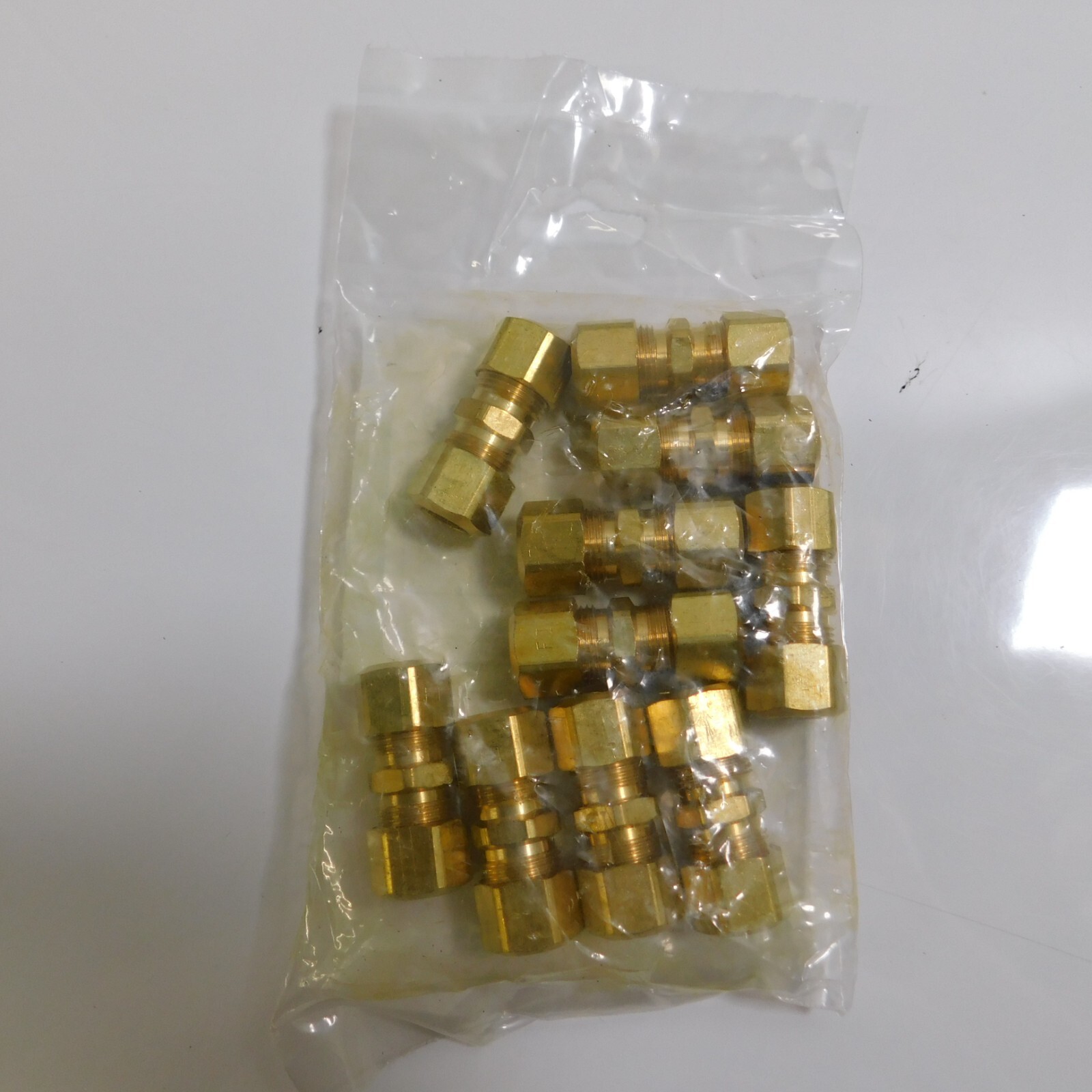 Tectran PN 62-6 Compression Union 3/8″ Tube (Pack of 10)