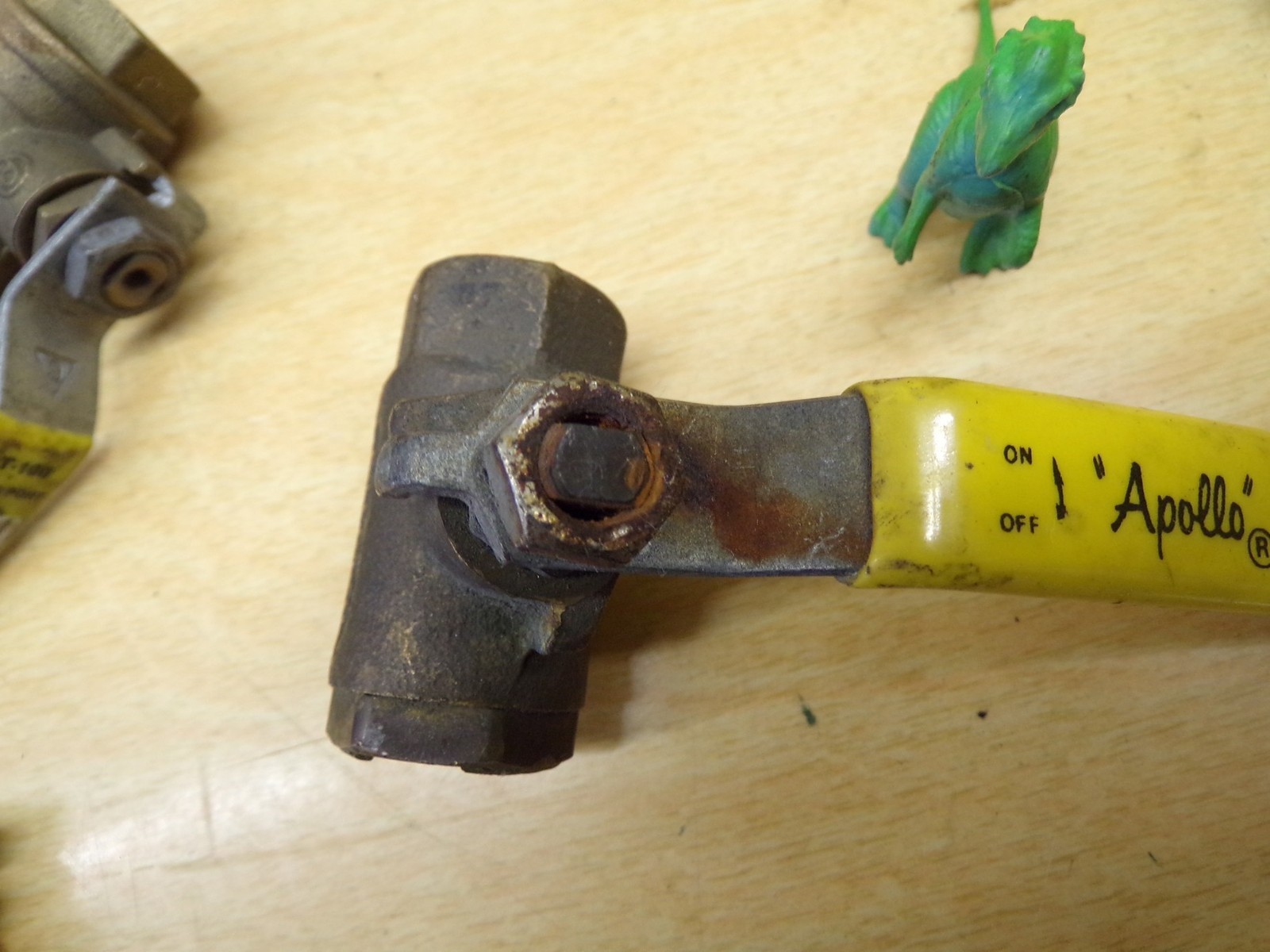 Apollo 600 WOG 3/8″ Fitting Ball Valve *FREE SHIPPING*