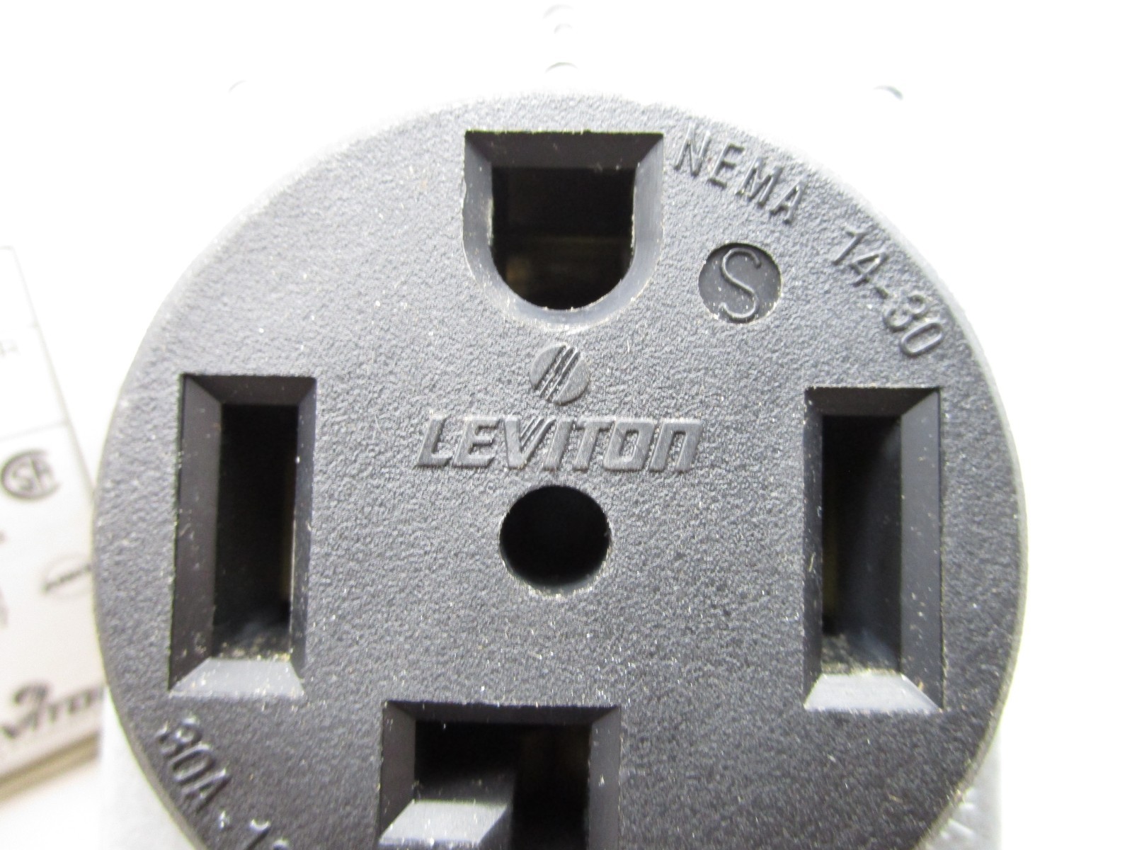 Leviton 278 Electrical Outlet Receptacle 30A 125/250V 3-Pole 4-Wire Grounded