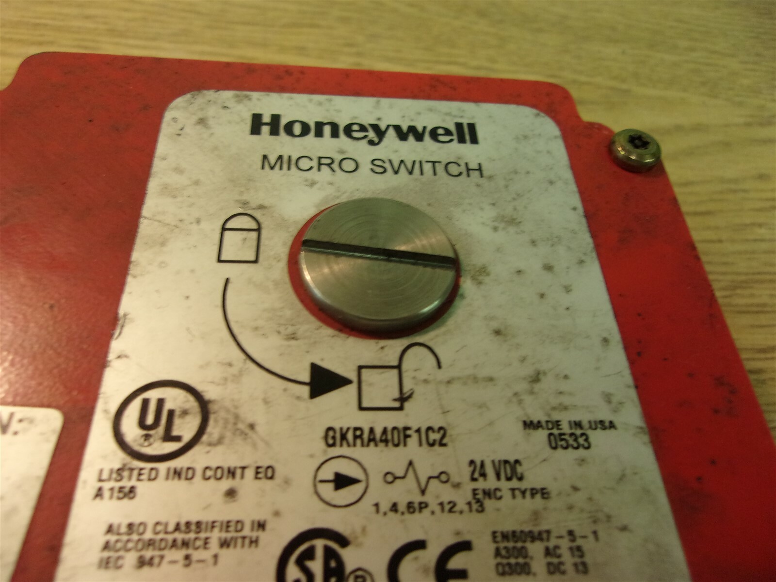 Honeywell GKRA40F1C2 24VDC Micro Switch *FREE SHIPPING*