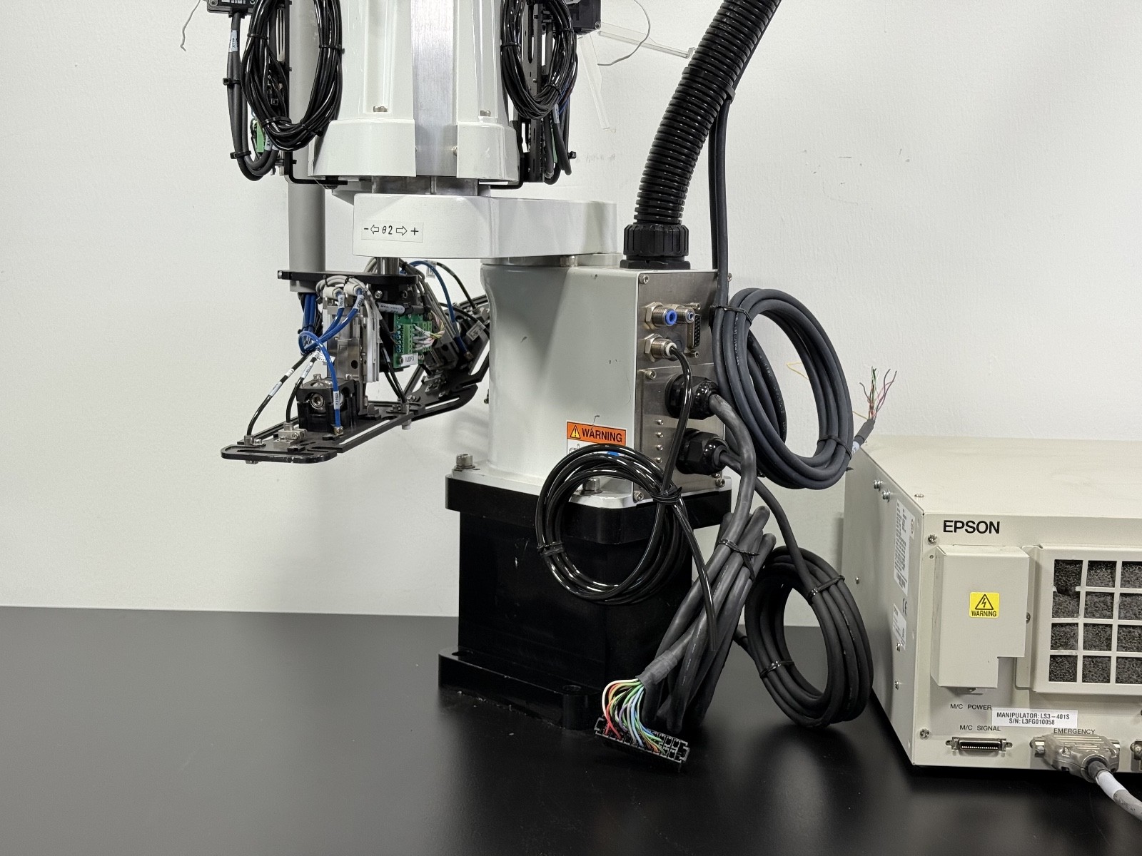 Seiko Epson LS3-401S 4-Axis SCARA Robot w/ RC90 Controller 200–240VAC