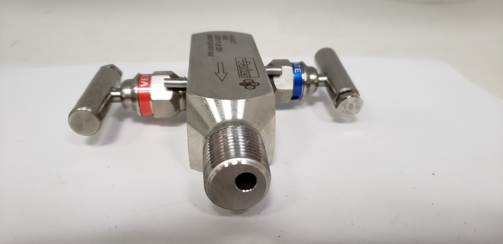 PARKER V-614SCT VALVE ASSEMBLY, 1/2″ MNPT x 1/2″ FNPT, 316SS, 10000 PSI, NIB