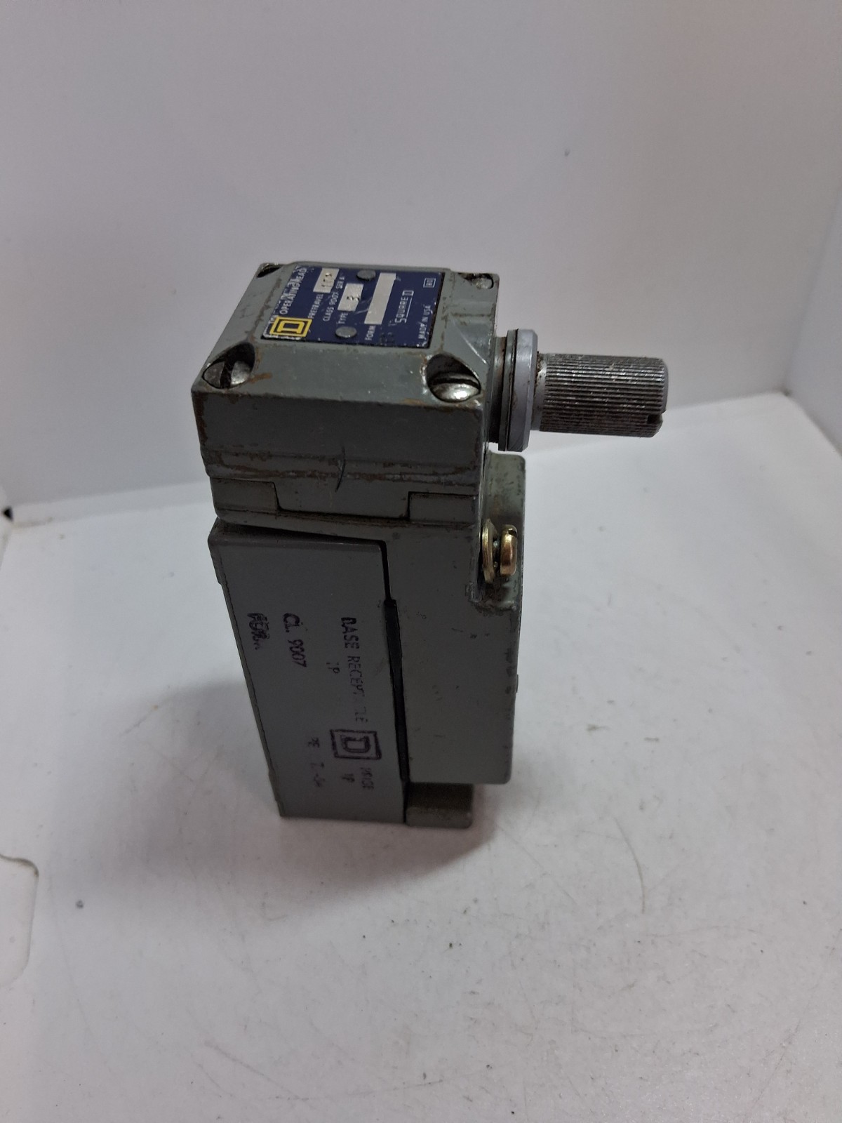 SQUARE D 9007C54B2 LIMIT SWITCH HEAVY DUTY 10A 600V NO/NC ROTARY HEAD SERIES A