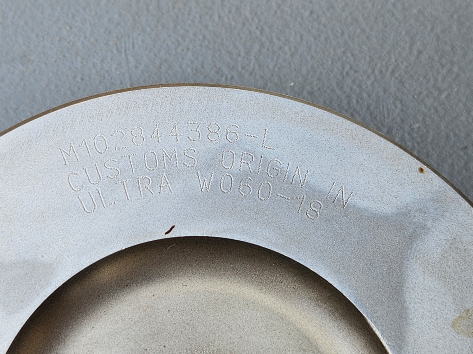 Part no M102844386-L, Customs Origin in W060-18