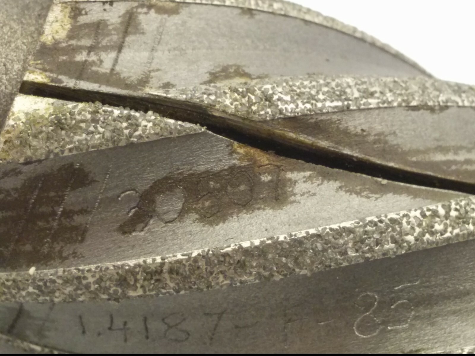 ACCU-CUT 1.4187-F-85 ROUGH DIAMOND SLEEVE, 30507 12×8″ 2PT