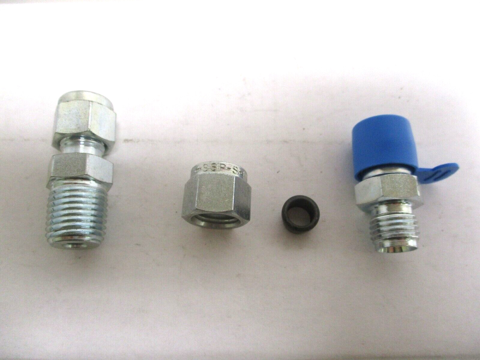 SSP , 1/4″ TUBE x 1/4″ MNPT STEEL FITTING , LOT OF 20