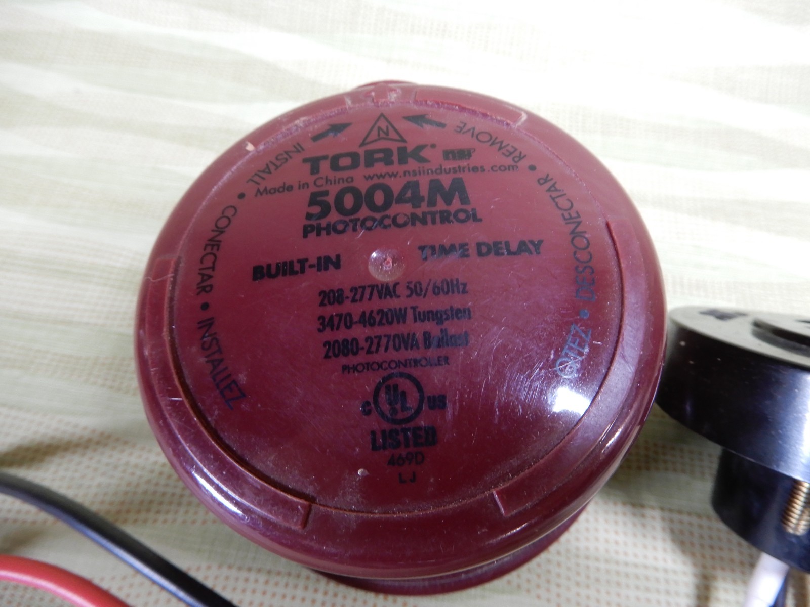 Tork 5004M Light Sensor and 2223 Base Lightly Used Condition 480VAC BX