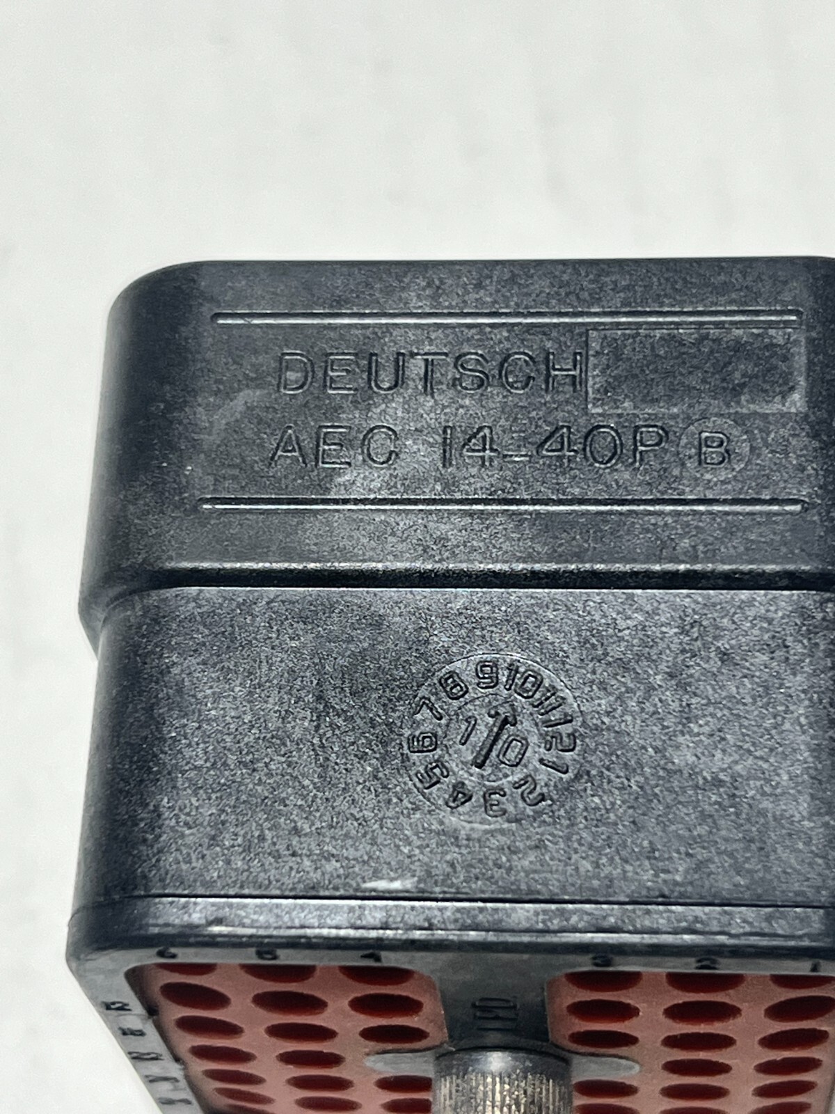 Deutsch Automotive AEC14-40P CATERPILLAR