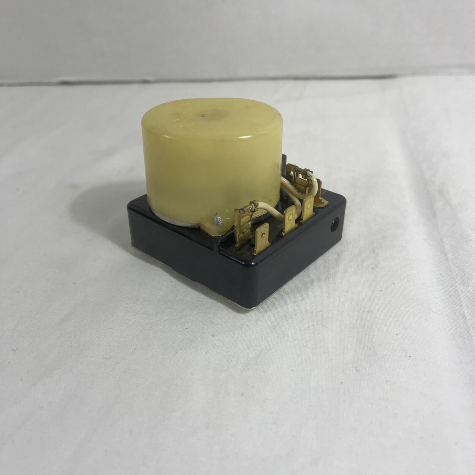 NEW NOS Ranco T30-4256 T304256 Defrost Timer 120V 60CY 3.5W T30 T14-6715 T146715