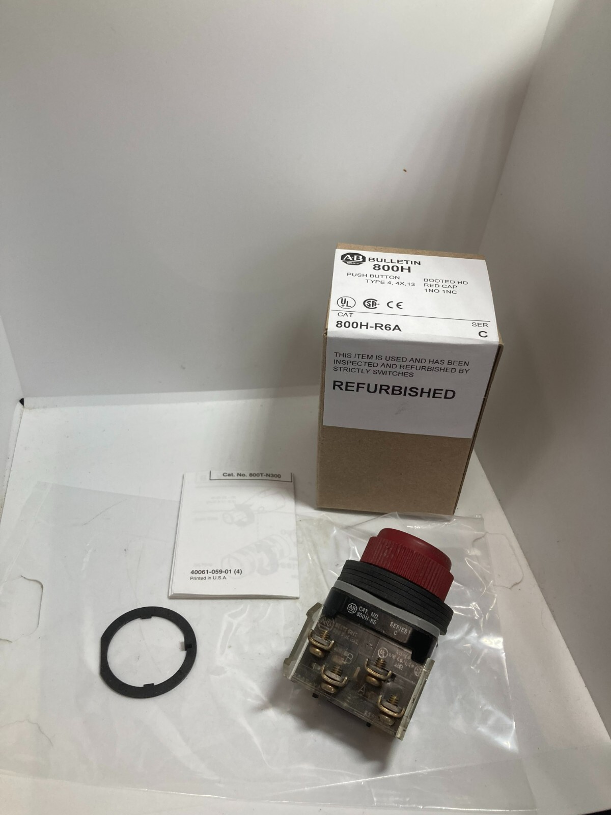 ALLEN BRADLEY 800H-R6A PUSHBUTTON BOOTED RED 1NO/1NC SERIES C
