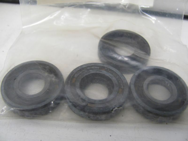 LOT OF 8 AMTECH INPUT/OUTPUT SEALS 33748 & 33749 NEW!!