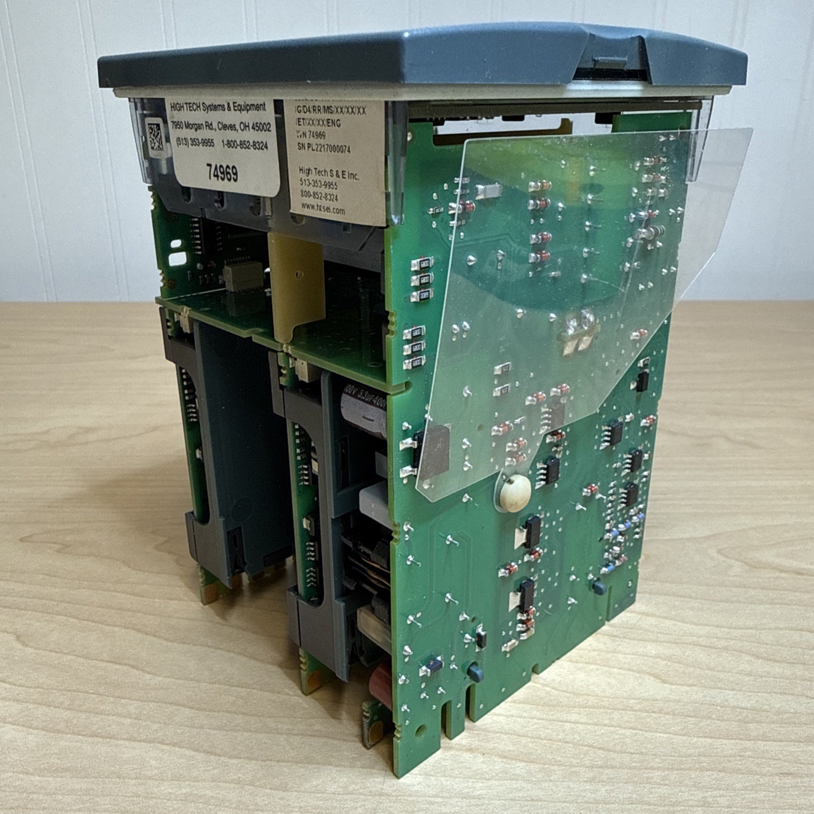 Invensys Eurotherm 3504 Temperature Controller TM0168AGFWUBMA-1 P-2 Temp Module