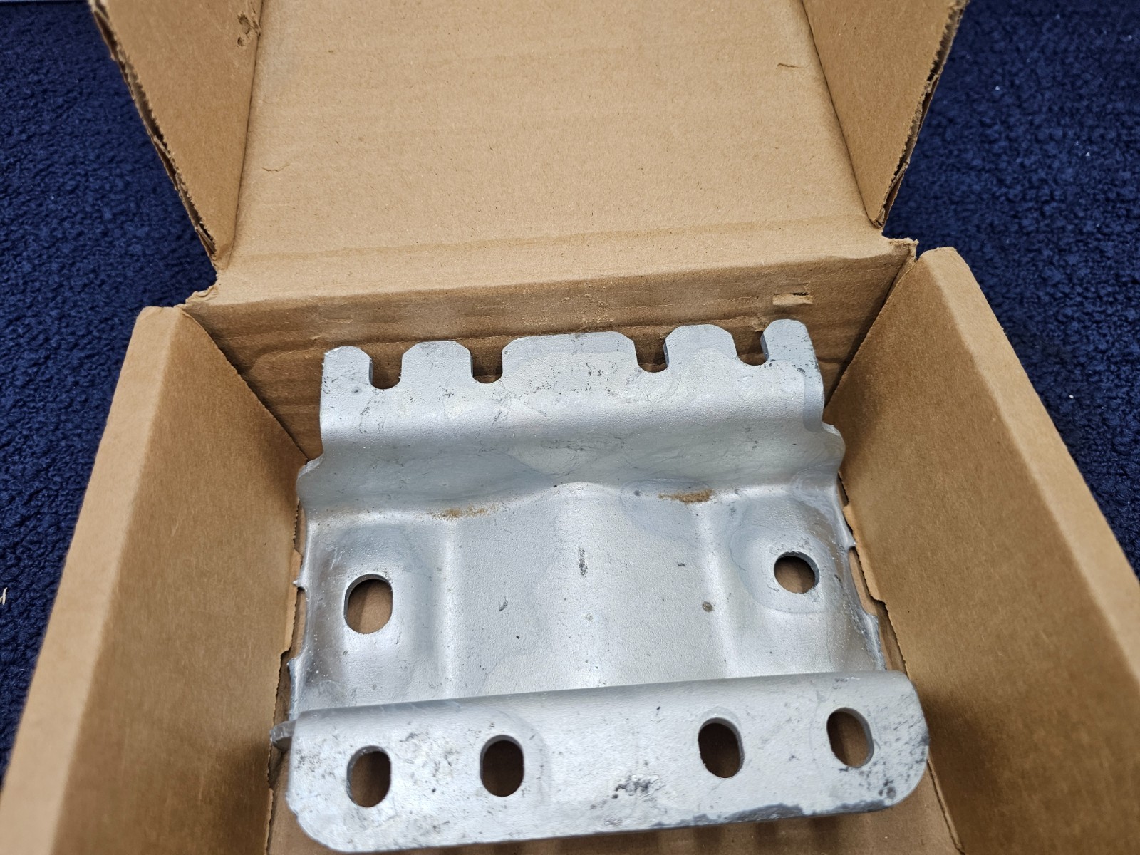 Ericsson SXK1255993/2 Dual ERS Heavy Bracket for Radio 4460
