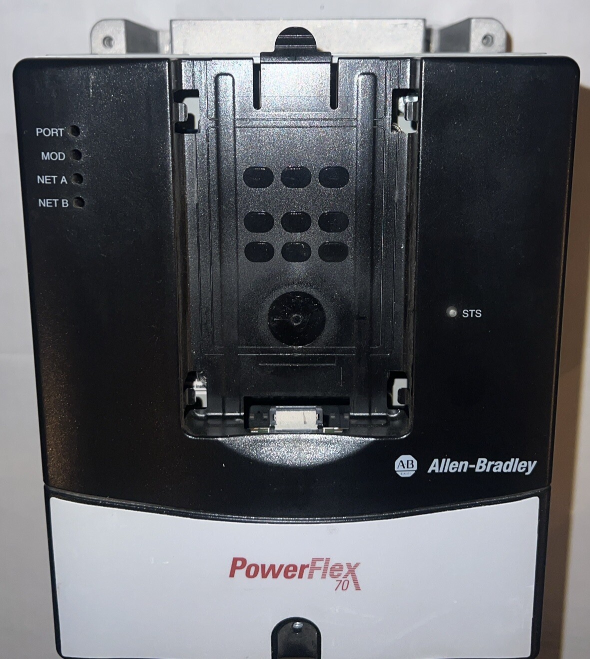 ALLEN-BRADLEY POWERFLEX 70 20AD3P4A0AYNANNN AC DRIVE 1.5KW / 2HP SER A