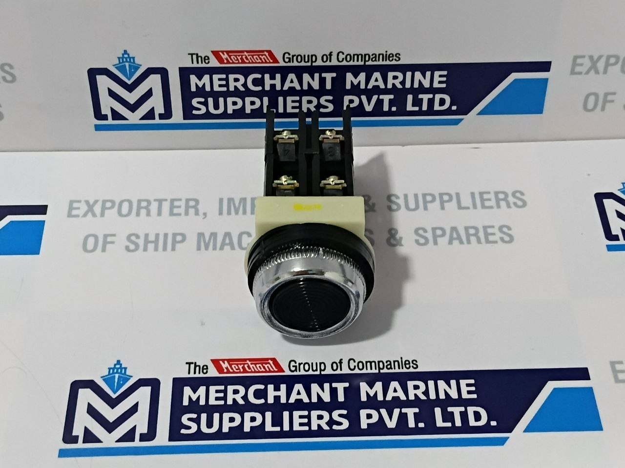 Fuji Electric AH30-F Black Push Button 10A 600V AH30-FB22 2A2B