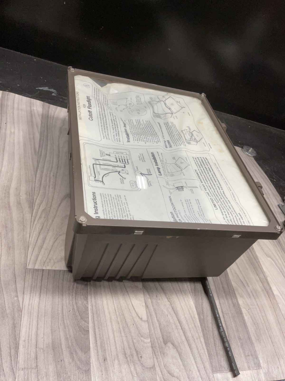 Underwriters Laboratories Cutoff Floodlight 16x12x8 #4021C147PR4SI