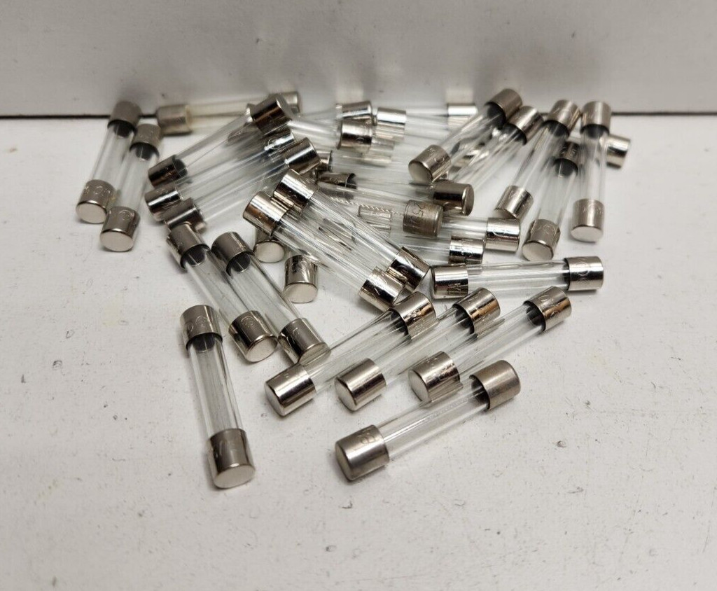 LOT OF 34 NEW OLD STOCK! BUSSMANN 5A 250V FUSES AGC-5
