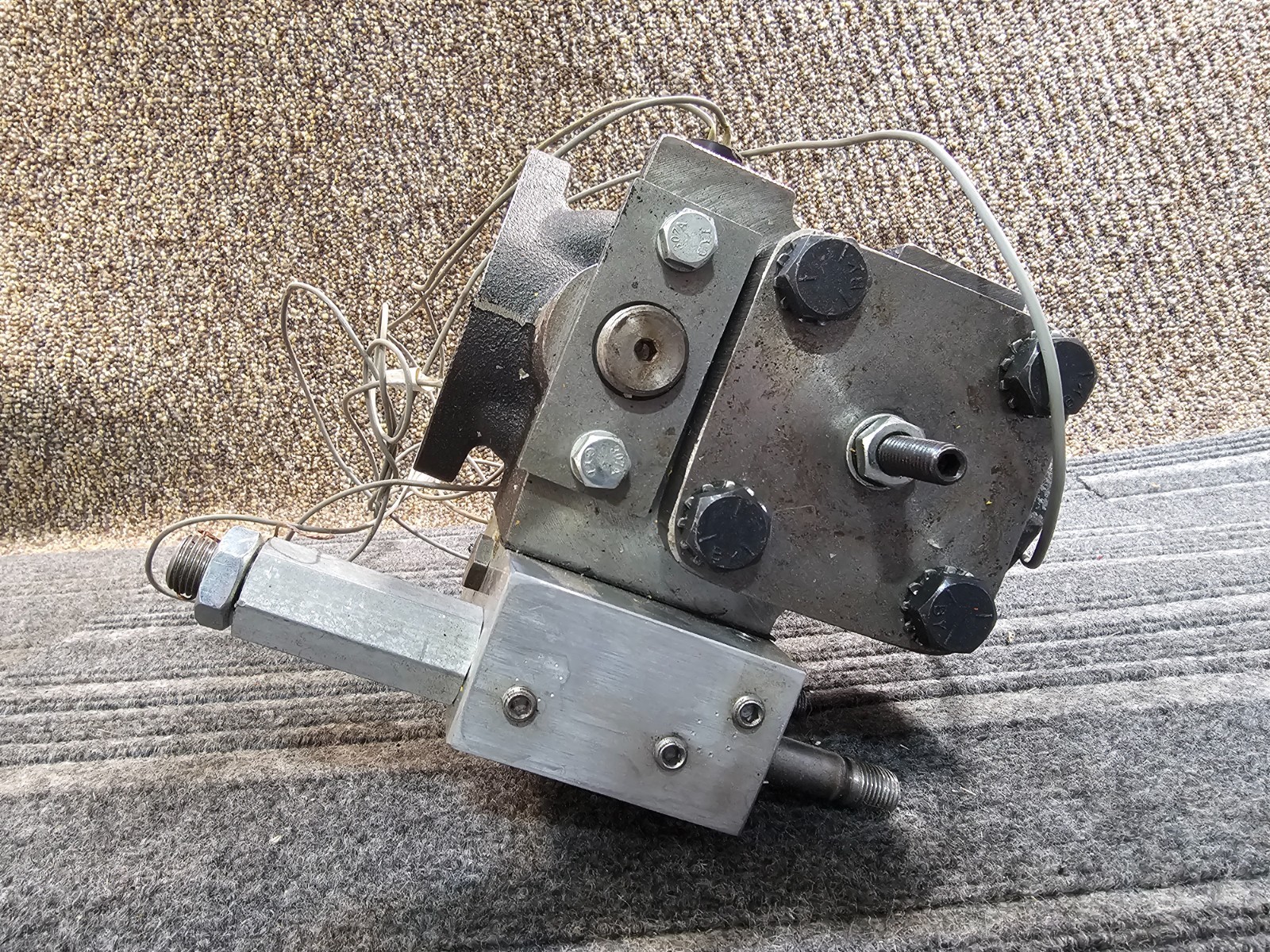 ThyssenKrupp Elevator Oildraulic Integral Valve 7505AE1 *USED*