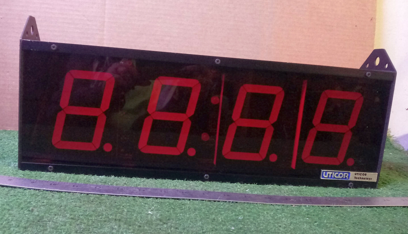 1 USED UTICOR 1404-1 Rev. B 4-DIGIT DISPLAY ***MAKE OFFER***