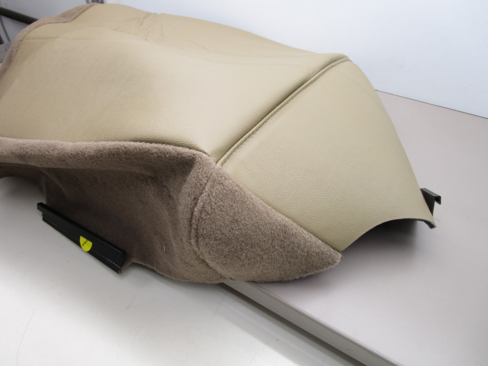 “The Seat Shop” Passenger Bottom Seat Cover Vinyl Medium Camel 08-10 F250