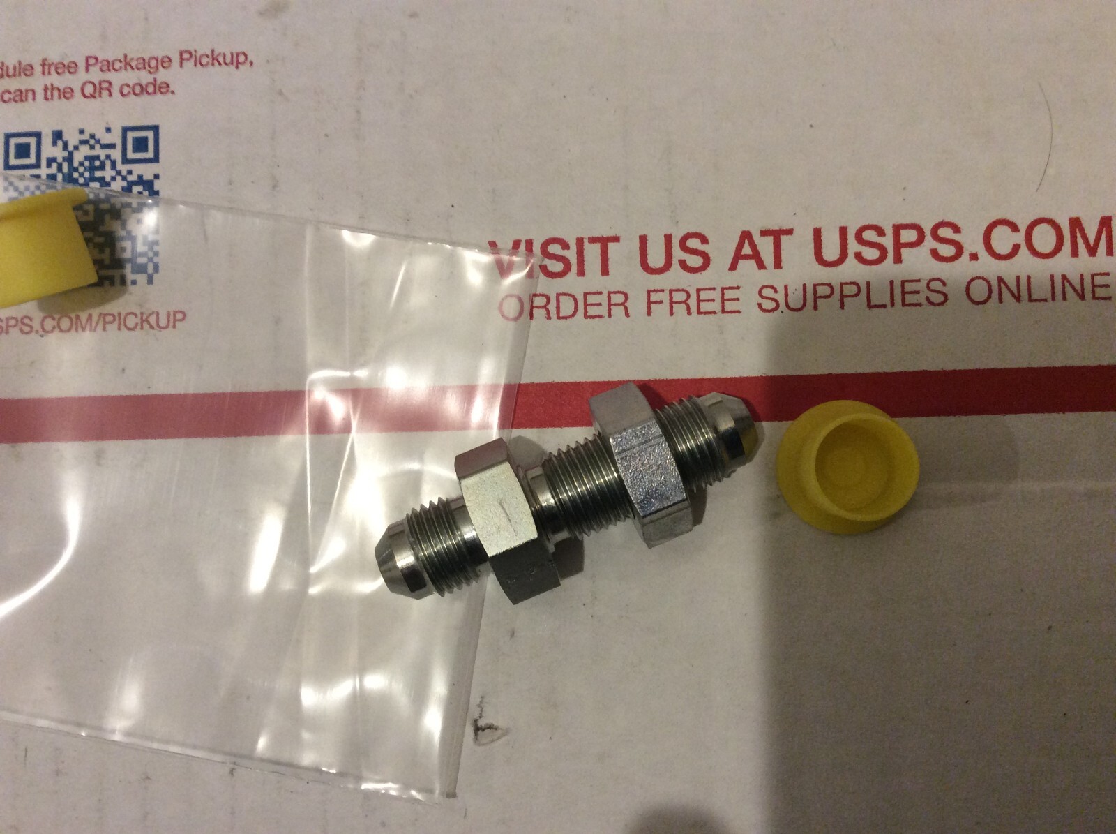 One PARKER 5WTX-S BULKHEAD UNION FITTING NSNB 5WTX-WLN-S