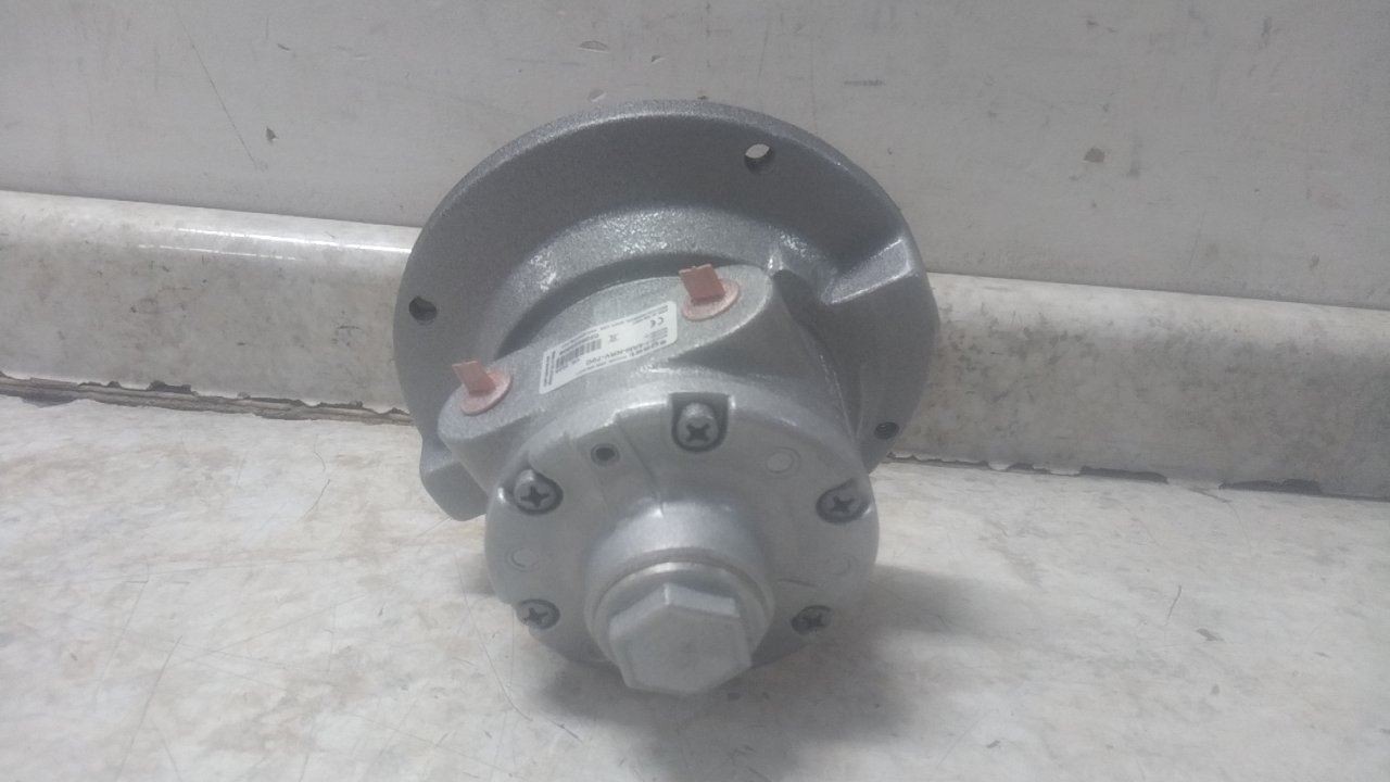 Gast 4AM-NRV-70C 1.7 Output HP 3000 RPM 35 In-Lb Torque 72 Max CFM Air Motor