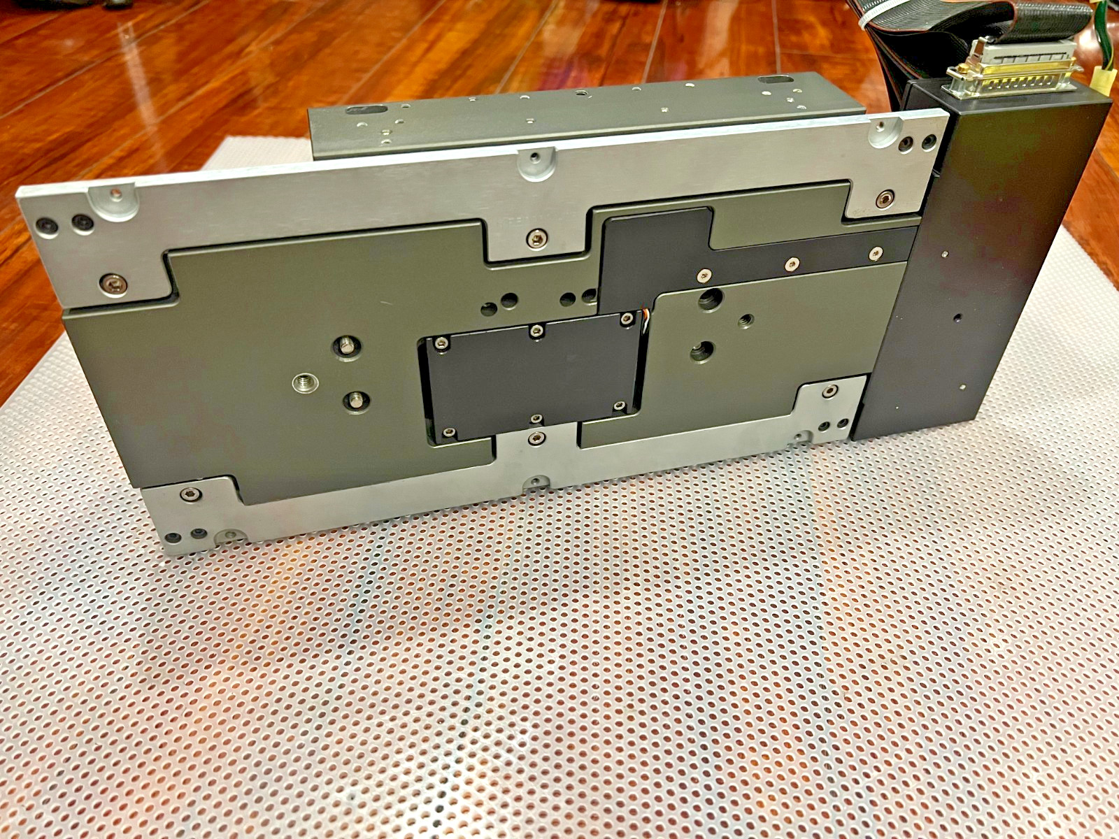 AEROTECH Model ABL10100-ES16799, ABL10100L-LN/UPPER-YT CMS Linear Stage