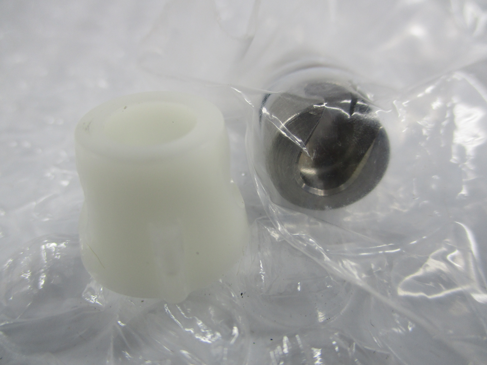 WHITEY SS-9K-5PD SEAL KIT LOT OF 4 NSMP