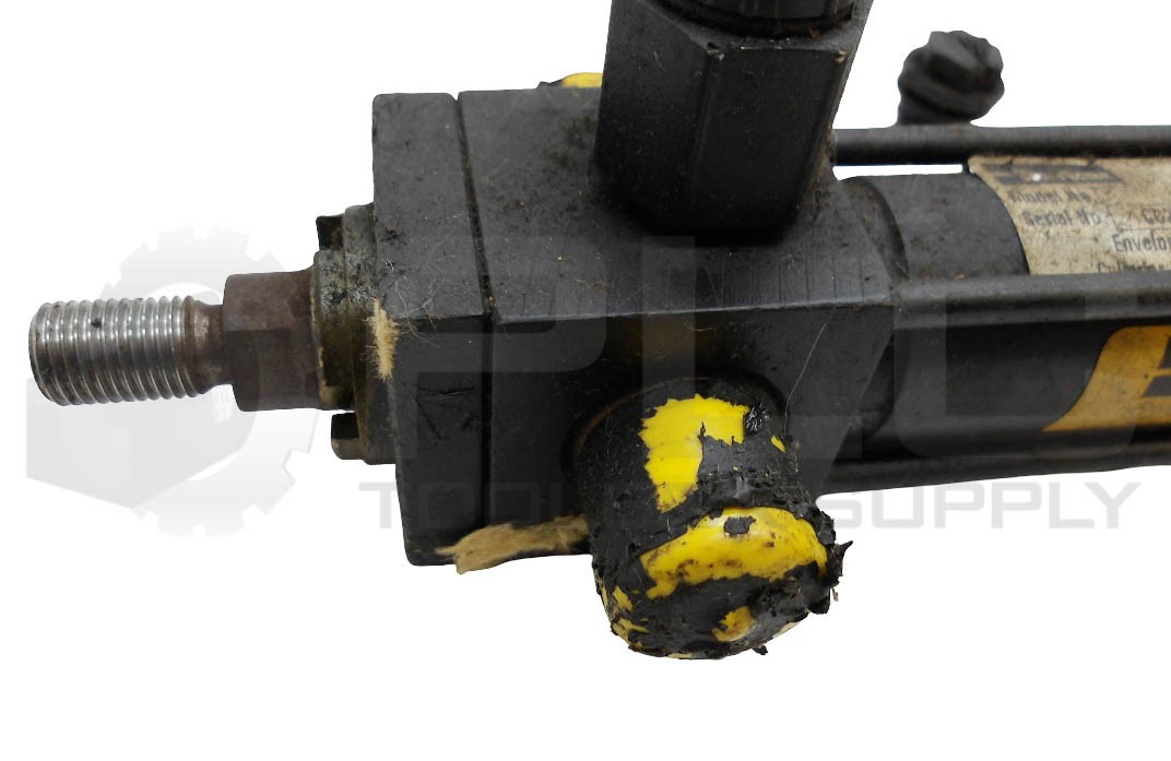NEW PARKER 01.00 D3LTS24A 3.000 /3L HYDRAULIC CYLINDER 1900PSI *READ*