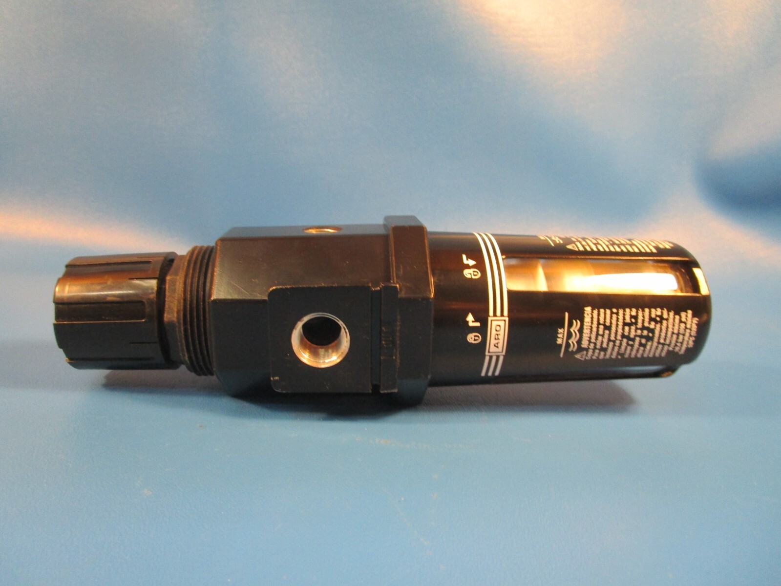 ARO P29234-604, Pneumatic Filter-regulator, 3/8″ AND 1/4″ PORTS, LAST ONE MISSIN