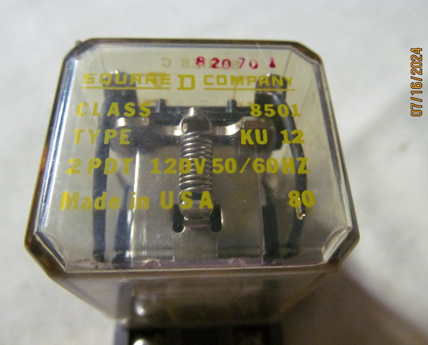 SQUARE D – 8501 KU-12 Series C GENERAL PURPOSE RELAY WITH SR3B02 BASE