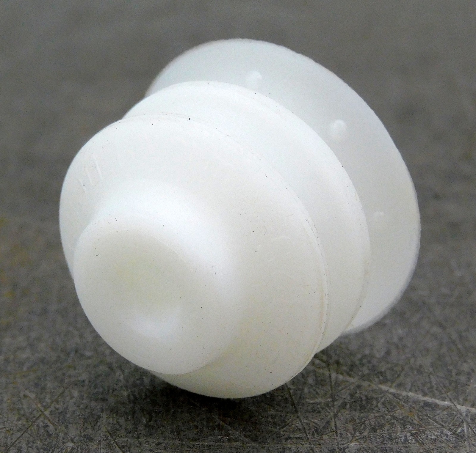 EDCO USA XP-2B25 Double Bellows Vacuum Suction Cup 25mm DIA Lot of Eight (8)