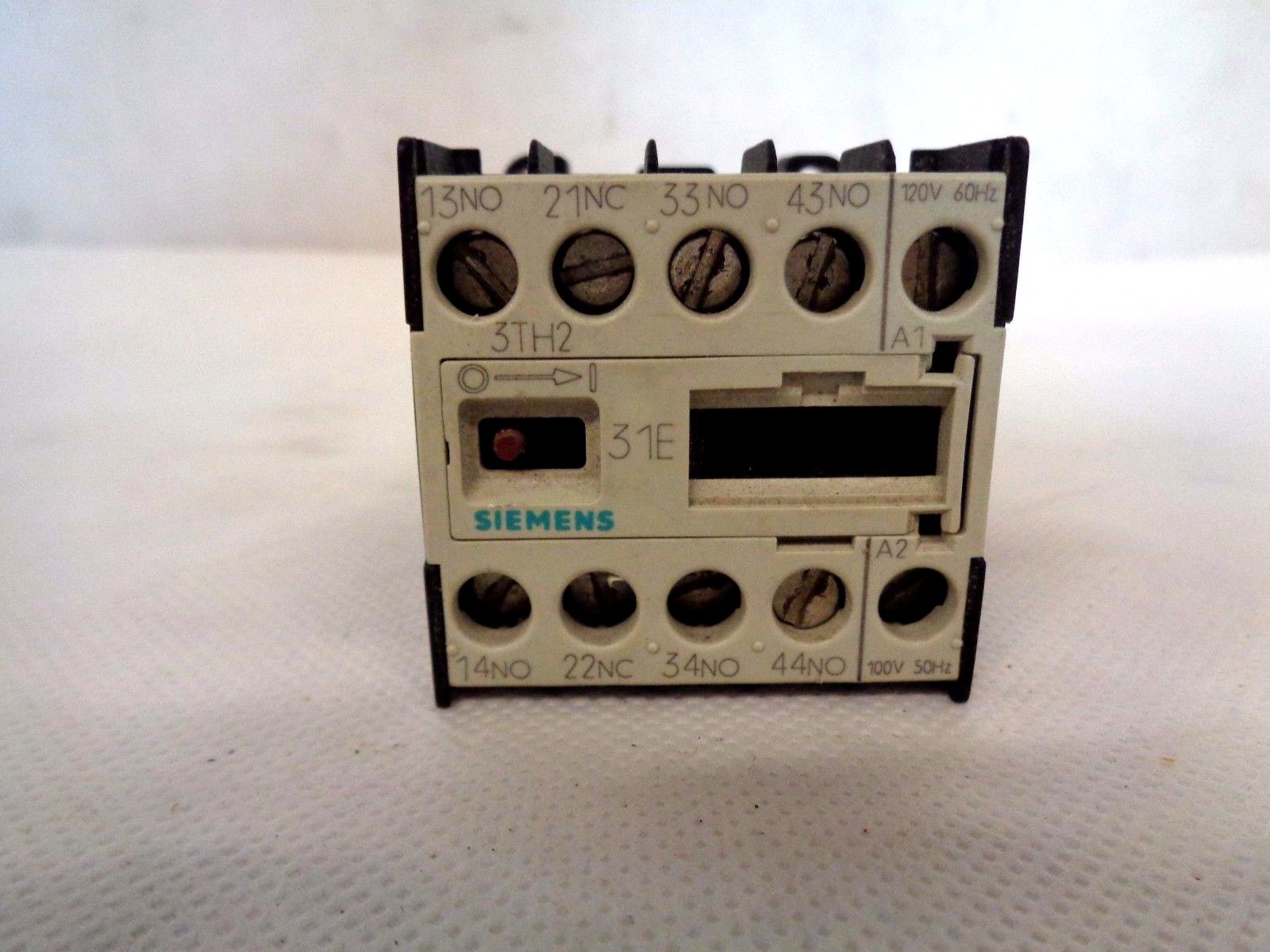 SIEMENS 3TH2031-0AK1 CONTACTOR