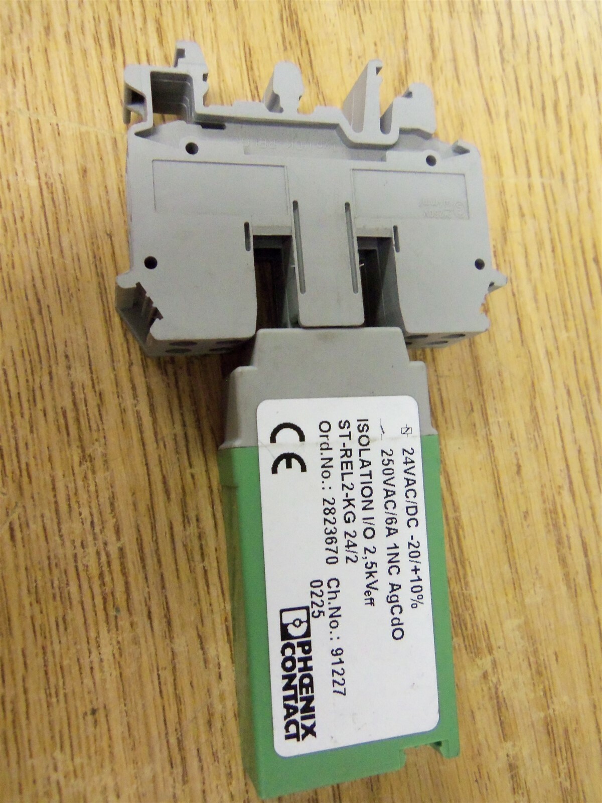 Phoenix Contact ST-REL2-KG Relay 24/2 24VAC/DC-20 *FREE SHIPPING*