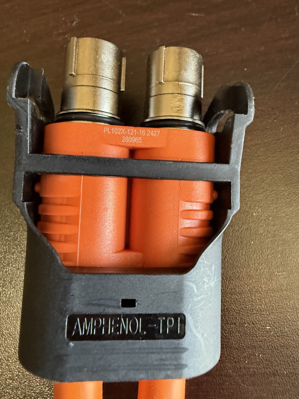 High Voltage 5 FT 1500 mm Cable With Amphenol PowerLok TPI EV 1500 Volts