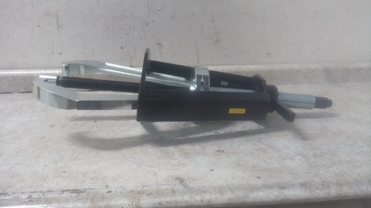 Posi Lock 216 3 – 25 In Jaw Spread 14 In Jaw Reach 35 Ton Pulling Cap Jaw Puller