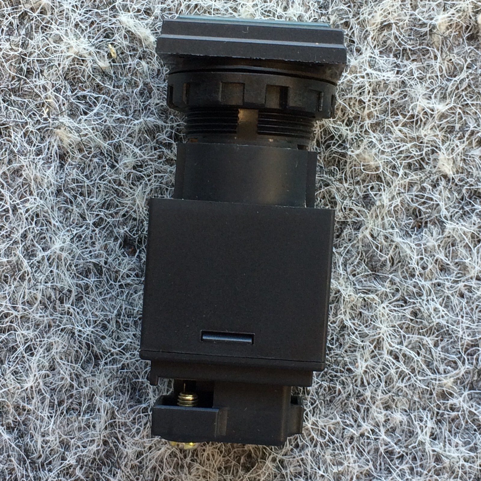 IDEC S1 IEC/EN 60947-5-1 90105 SQUARE SIZE SHAPE Illuminated Switch