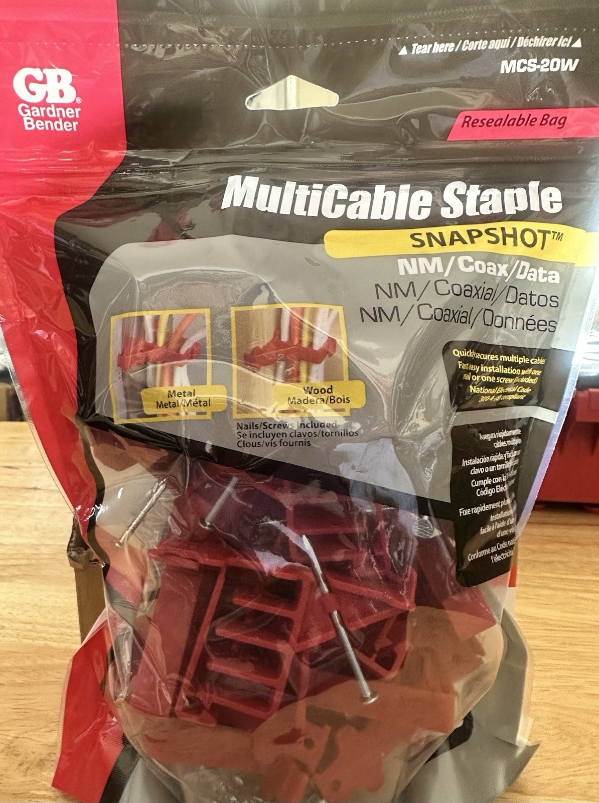 GARDNER BENDER MCS-20W MULTI-CABLE STAPLE NM/COAX/DATA NEW 4 PACK PER BOX
