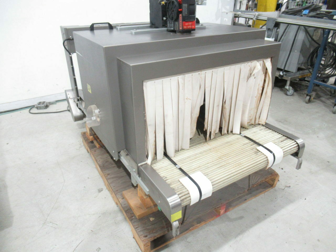 Heating Tunnel W/2 Lester Heating Gun W Conveyor DIM  66LX39WX34H