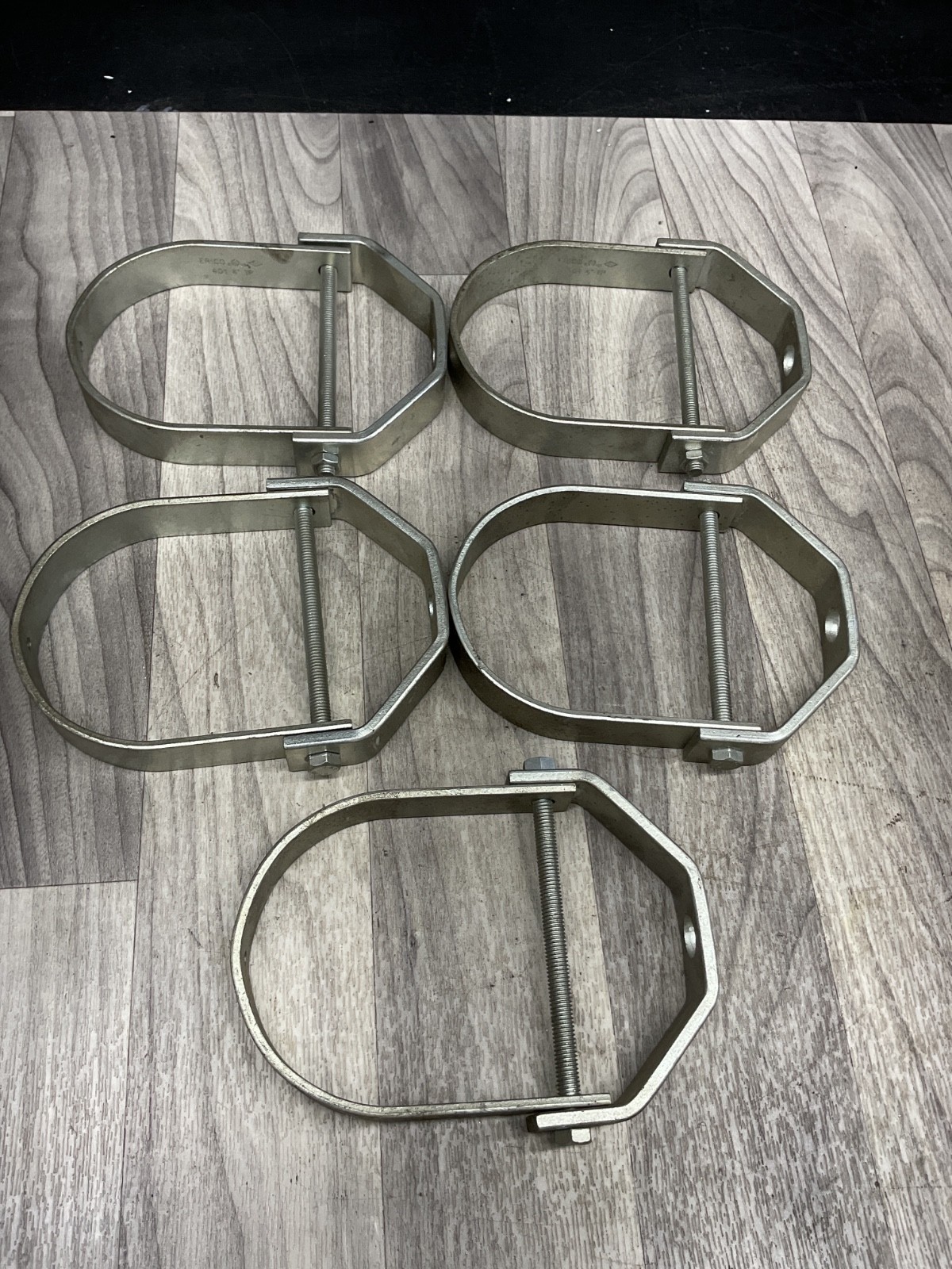 Erico Caddy 401 4” IP Cleavis Hanger *Lot of 5* #4027D149PR5SI