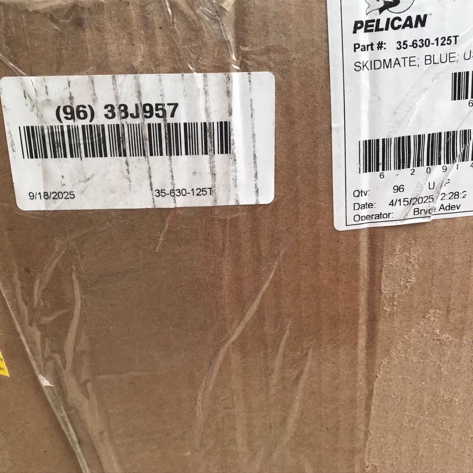 (96) Hardigg Pelican Skid-Mate Blue Pallet Cushion Pads W/T-nut 5/16 35-630-125T
