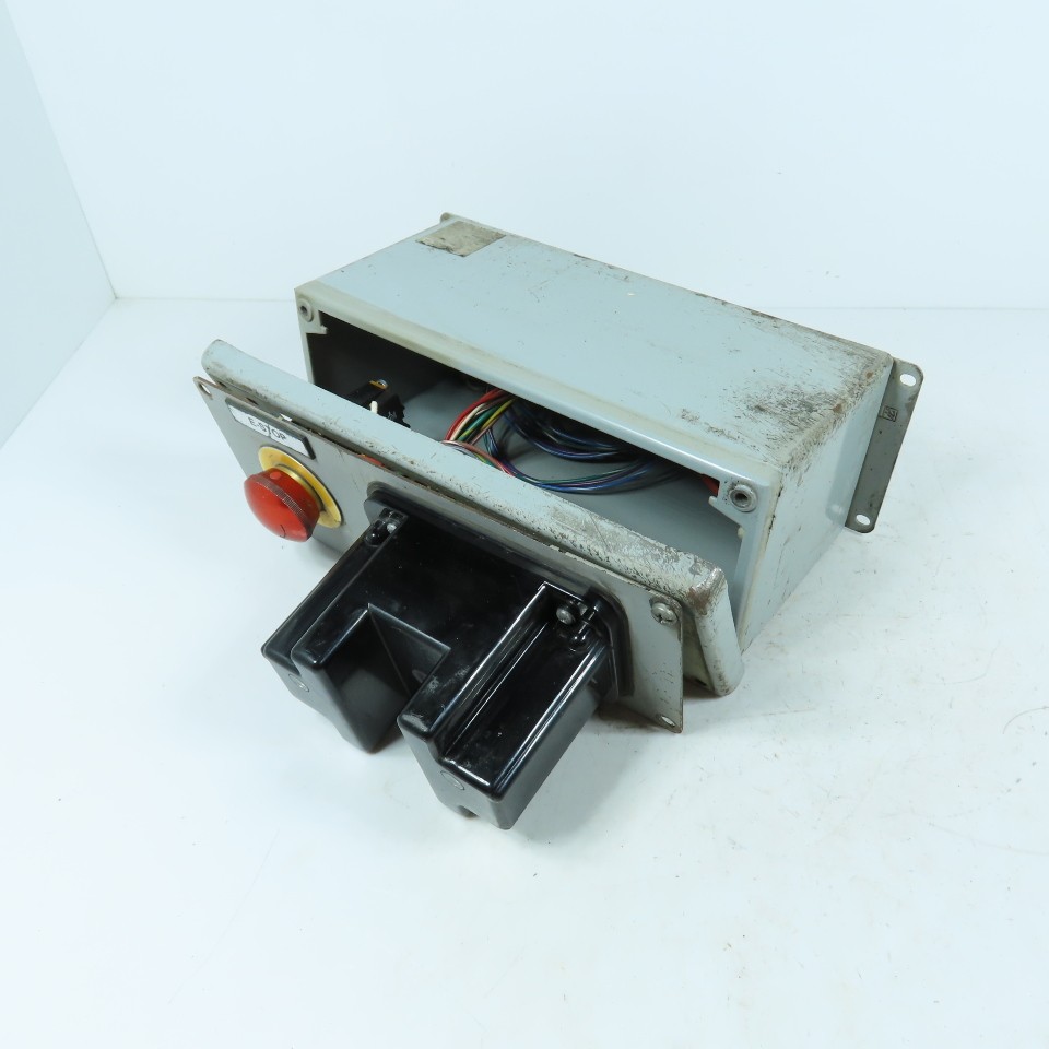Pinnacle Press Control 42EL Cycle Start Station Optical Touch Button 24VDC
