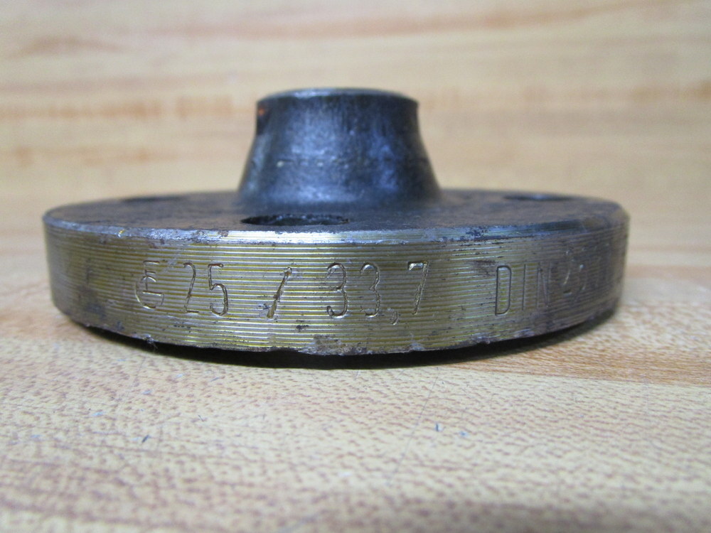 Generic E25/33,7 DIN 2633 PN16 Weld Neck Flange C22,8 544478