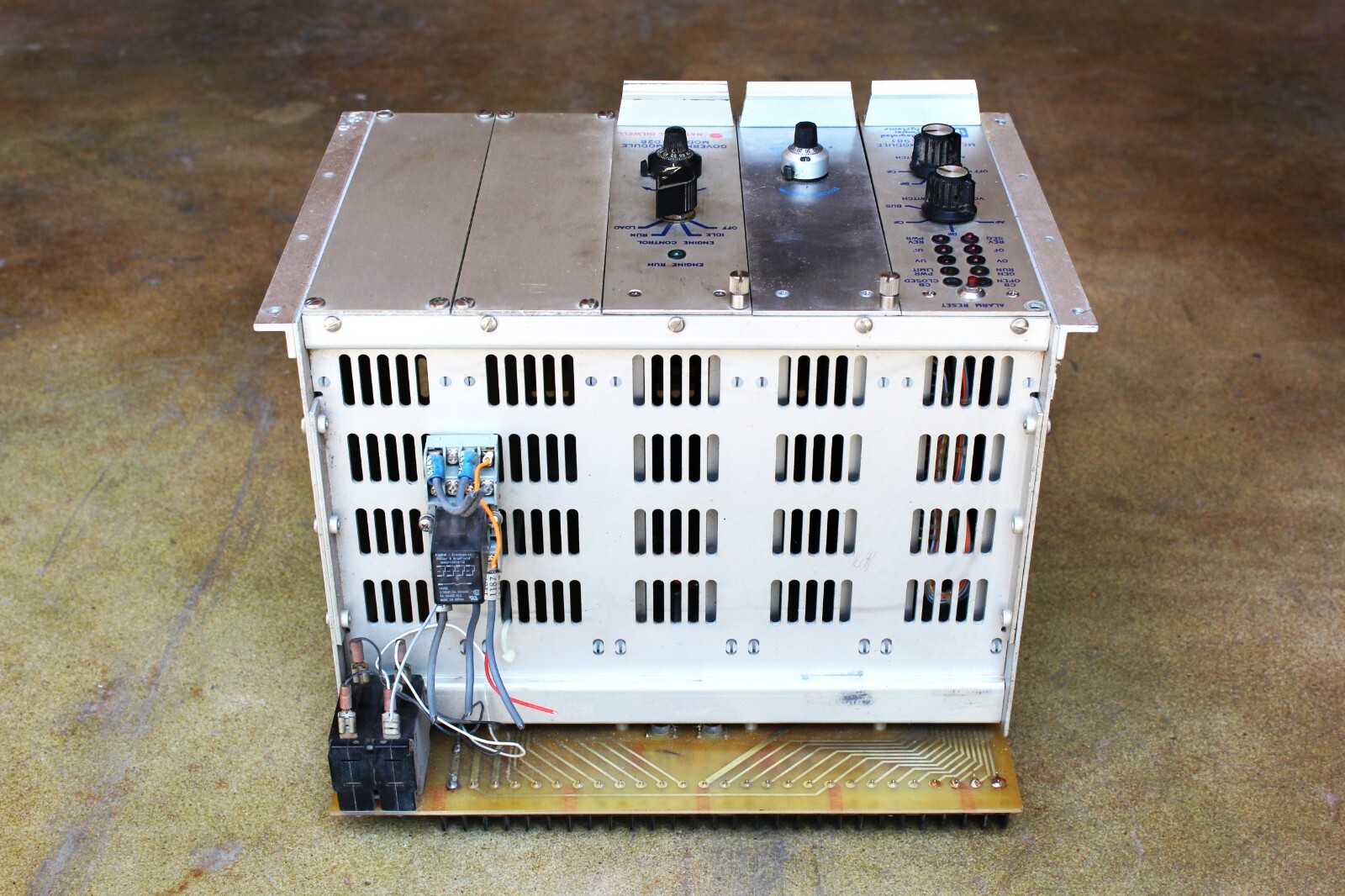 NOV INTEGRATED POWER SYSTEMS IPS POWER SUPPLY 016-002500 MOTHERBOARD SN# 1038