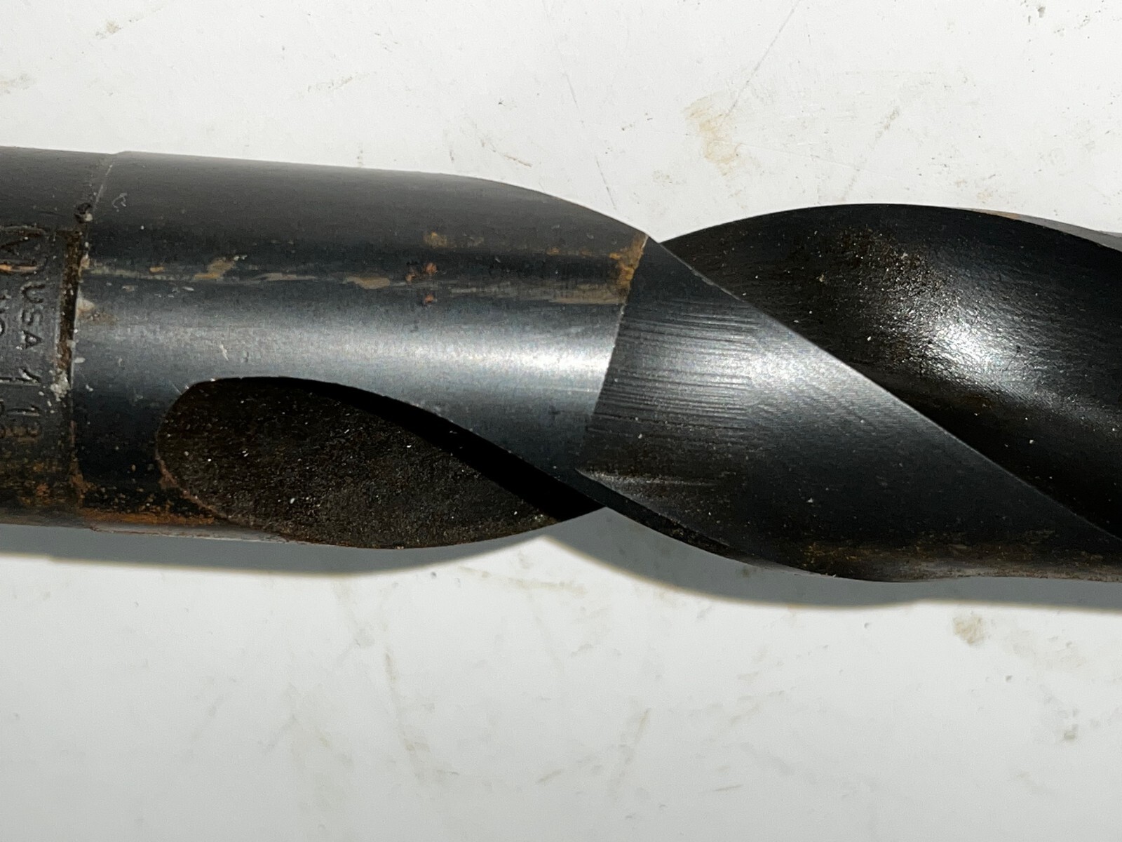 HSS MORSE TAPER SHANK DRILL BIT MT4 1-13/32″ CUT 9-1/4″ LOC 14-1/2″ OAL