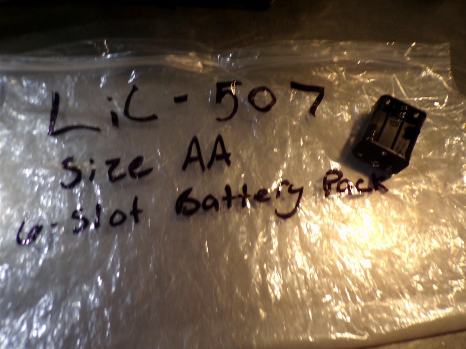 NEW LIC-507 Size AA Or Equiv 6-Slot Batter Pack 1.5U UM-3X6