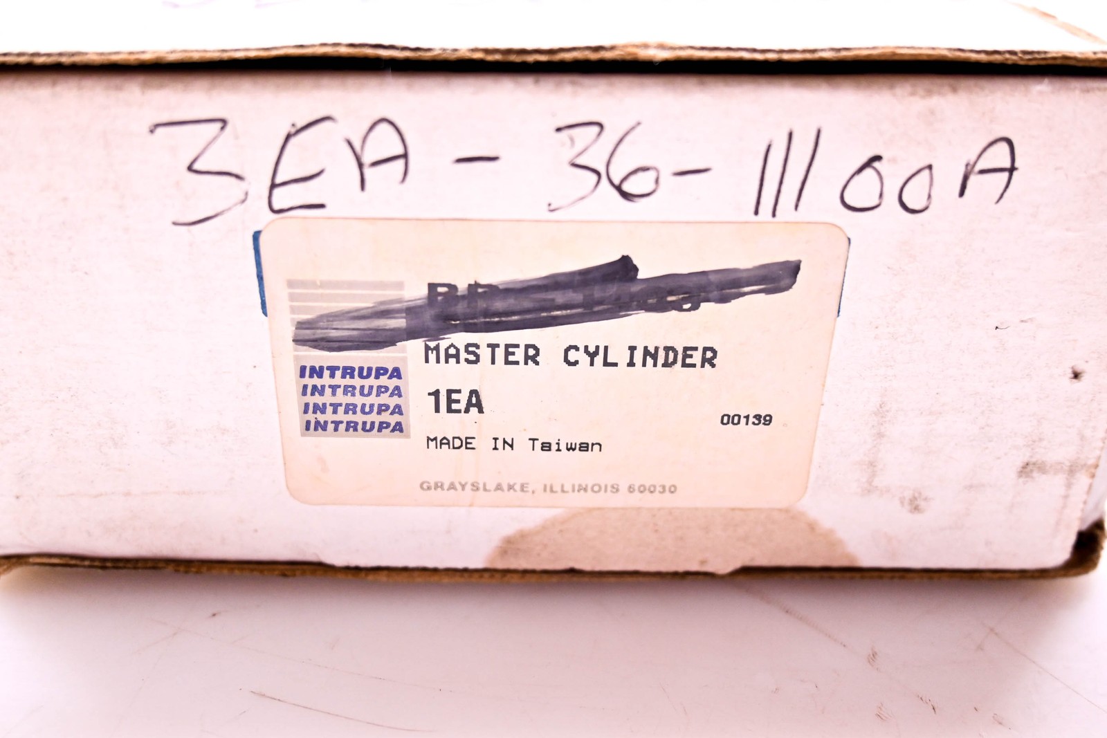 Intrupa 3EA-36-11100A, BP-1403 Master Cylinder NOS