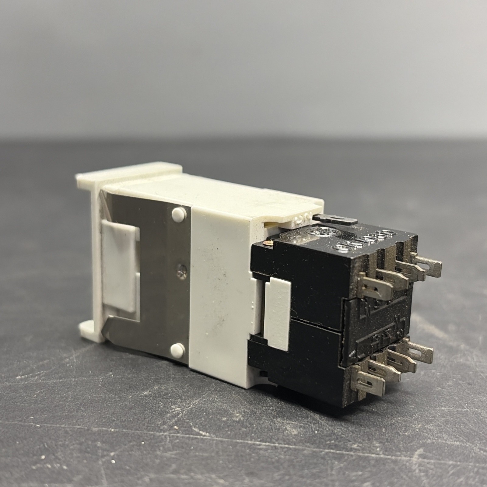 Nos General Electric CR103DC211B Lamp Circuit CR103D
