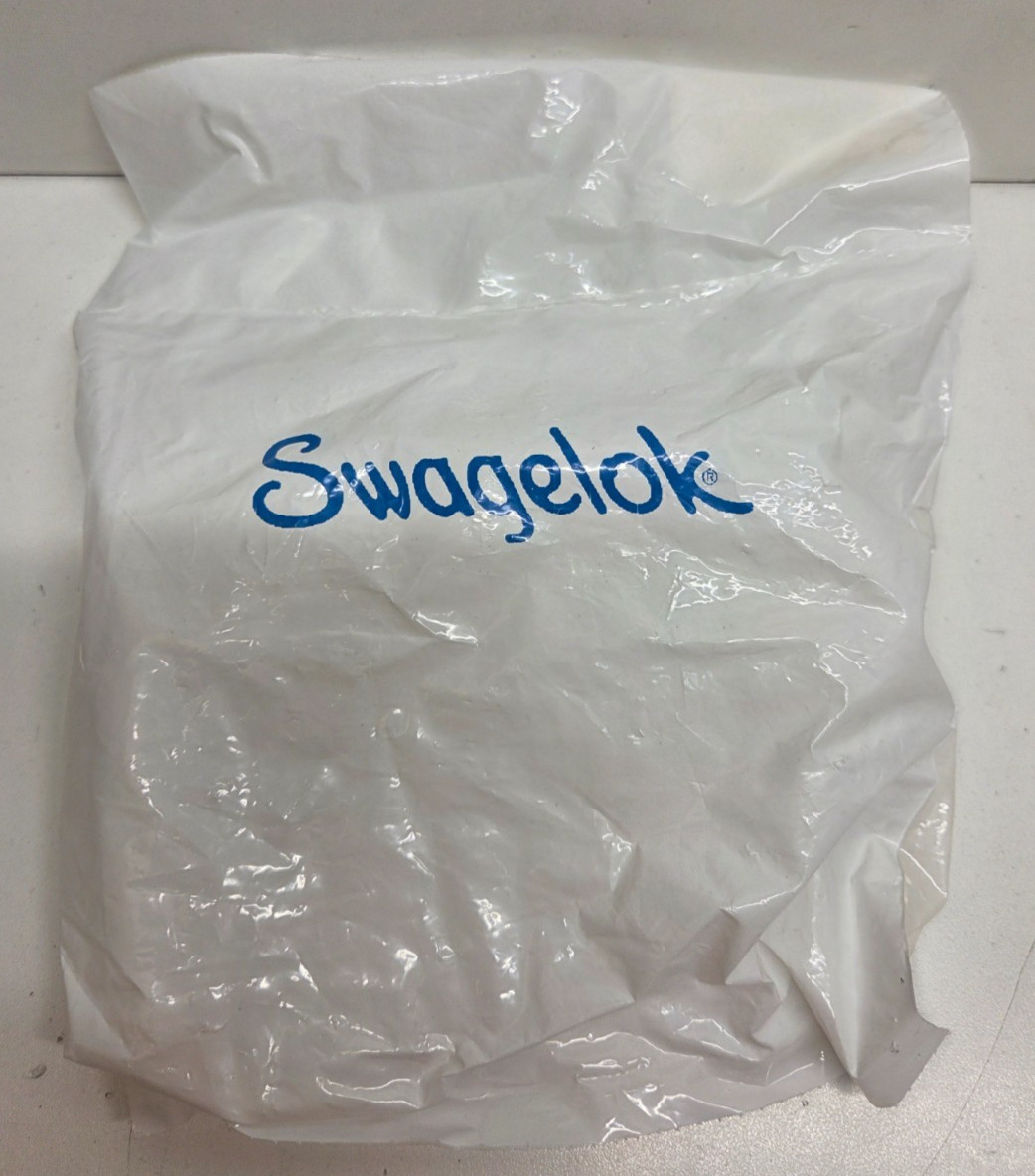 NEW IN BAG! SWAGELOK 1″ MALE FINE THREAD FLARE UNION ELBOW PFA4-16-FTF-9-1